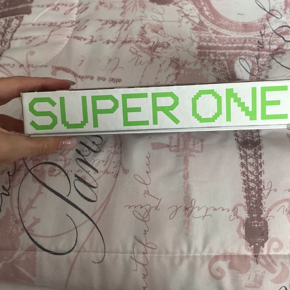 SuperM album (green) - Picture 3 of 8